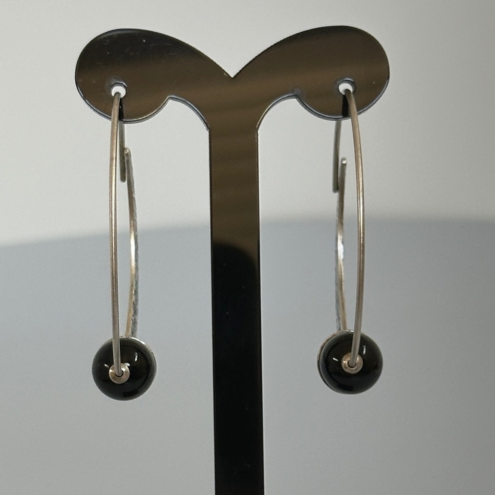 Elegant 925 sterling Silver Onyx Hoop Earrings